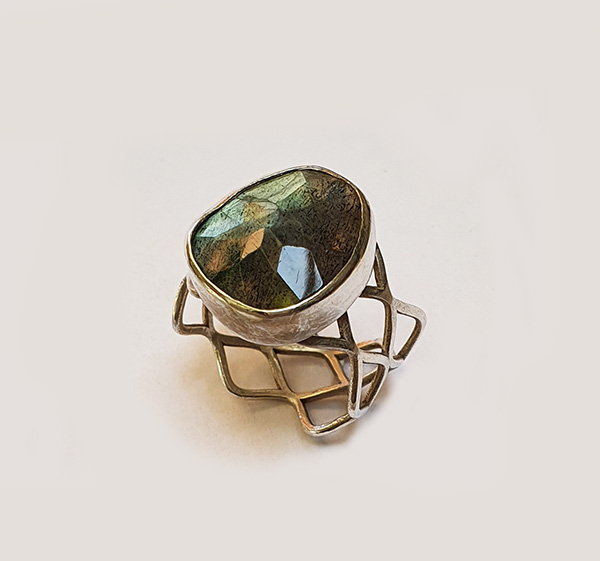 Handmade Sterling Silver Labradorite Ring