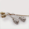 drop_earrings
